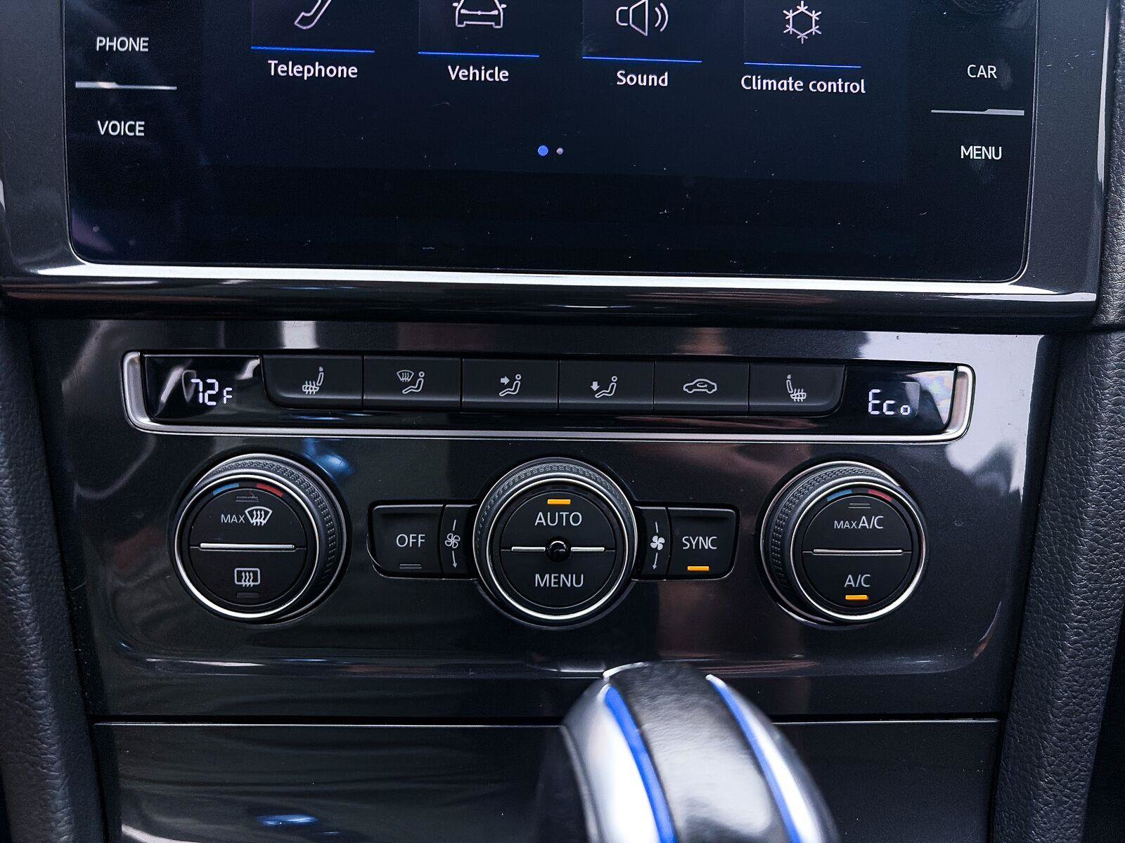 Used 2019 Volkswagen e-Golf SE w/ Driver Assistance Package FWD image 24