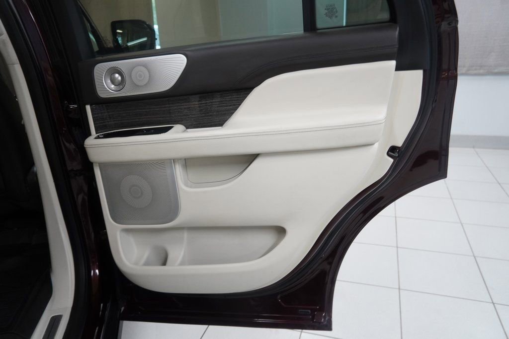 Used 2018 Lincoln Navigator Black Label image 34