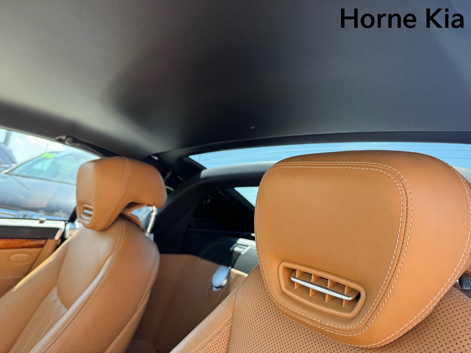 Used 2011 Mercedes-Benz SL 550 image 24