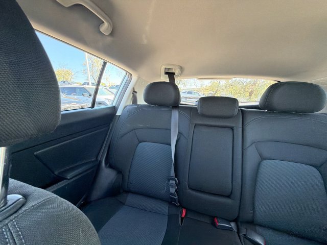 Used 2015 Kia Sportage LX FWD image 14
