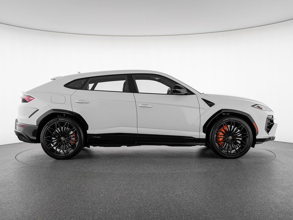 Used 2025 Lamborghini Urus SE AWD/4WD image 5