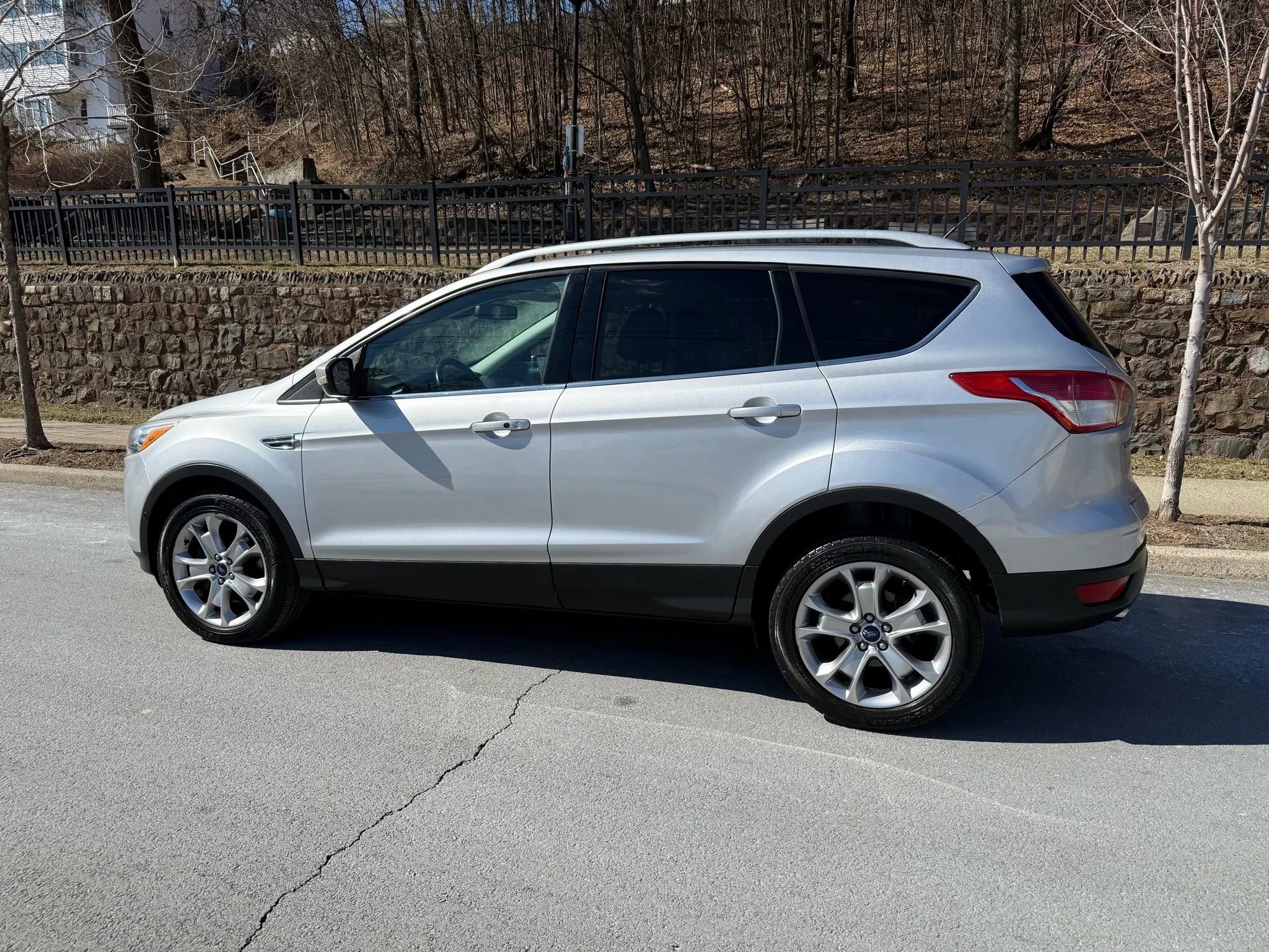 Used 2014 Ford Escape Titanium w/ Equipment Group 401A image 4