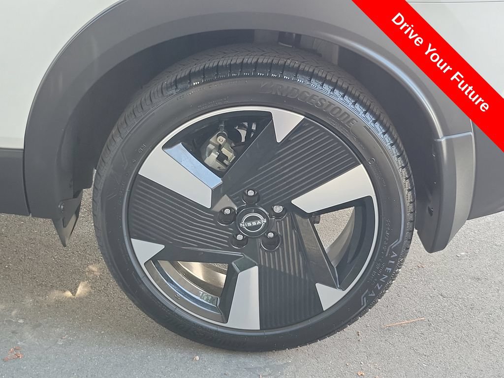 Used 2025 Nissan Kicks SR w/ SR Premium Package AWD/4WD image 28