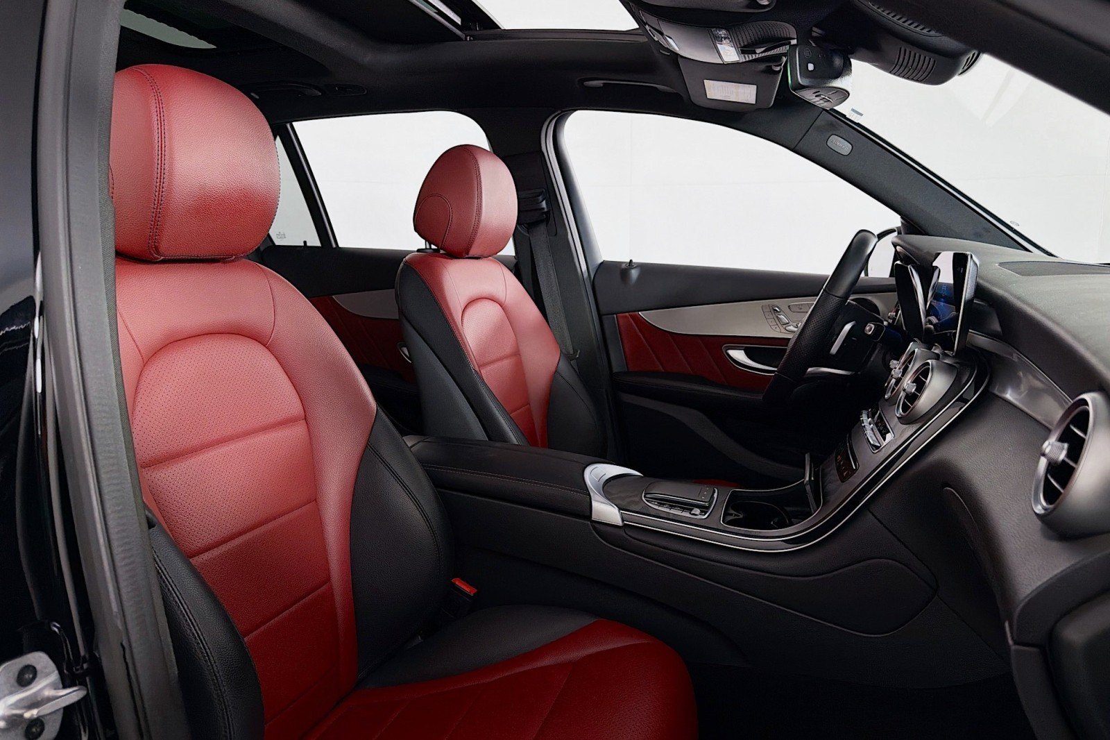 Used 2022 Mercedes-Benz GLC 300 image 7