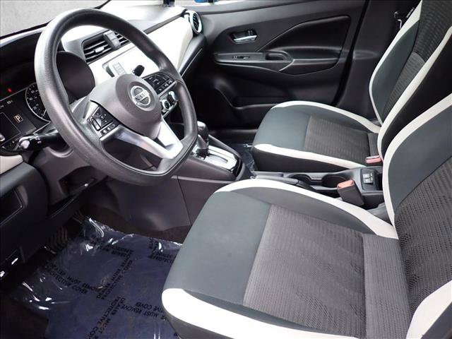 Used 2020 Nissan Versa SV FWD image 9