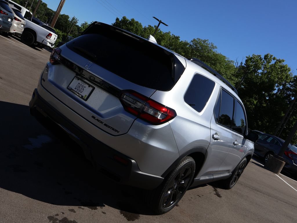 New 2026 Honda Pilot Black Edition image 7