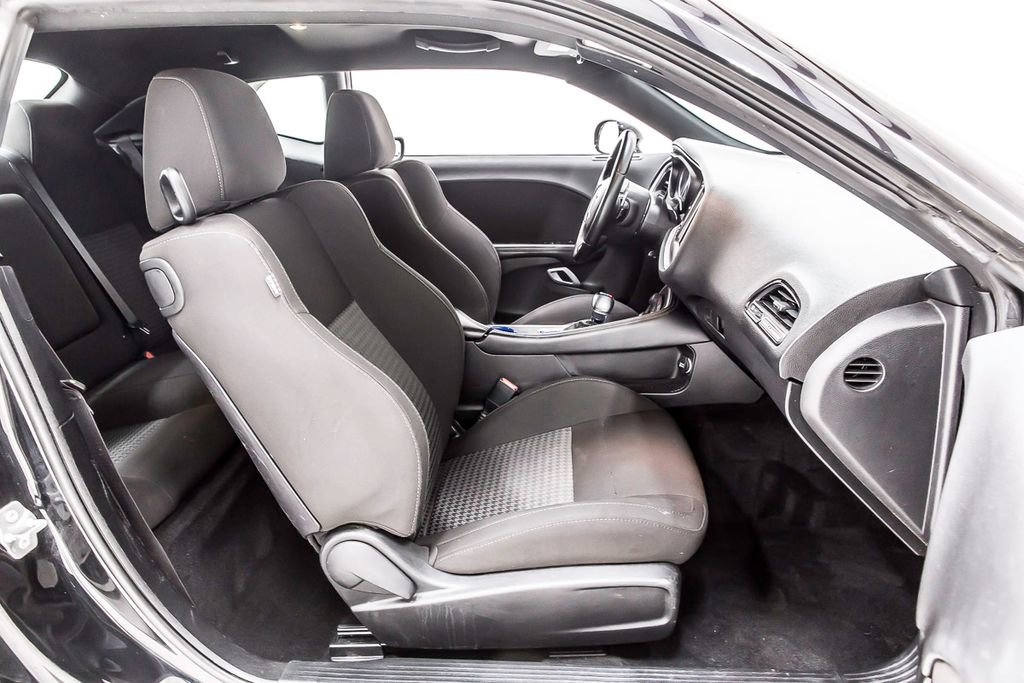 Used 2022 Dodge Challenger GT image 29