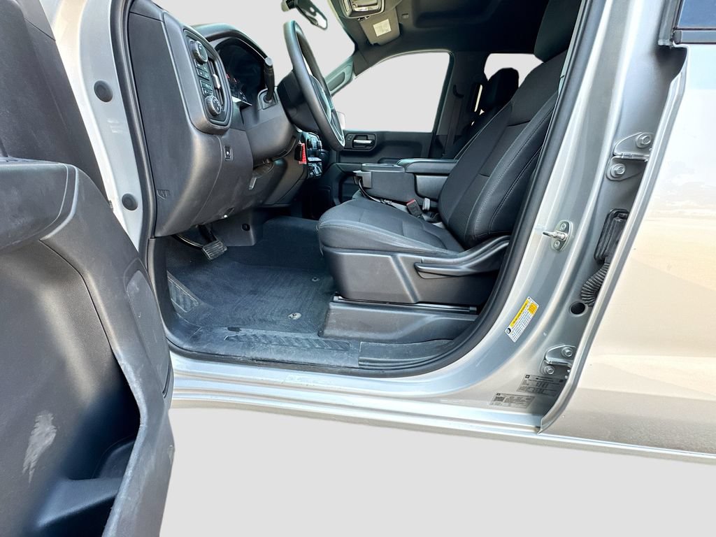 Used 2020 Chevrolet Silverado 1500 Custom w/ Custom Value Package AWD/4WD image 22