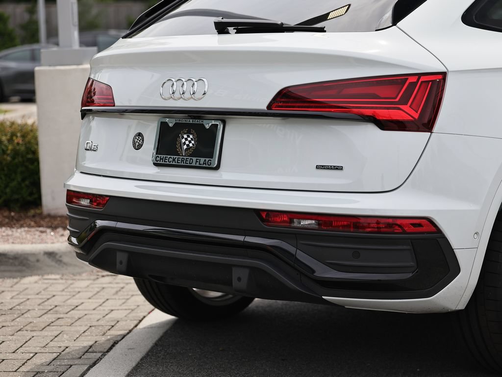 Used 2023 Audi Q5 2.0T Prestige w/ Prestige Package AWD/4WD image 9