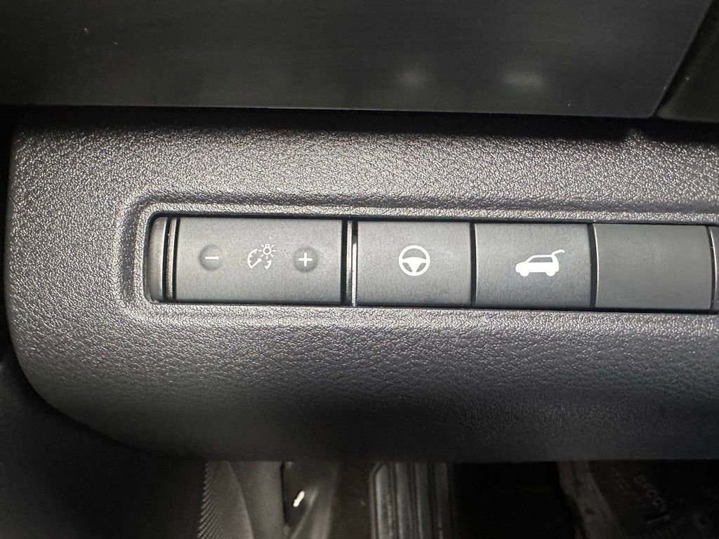 Used 2022 Nissan Pathfinder SL image 17