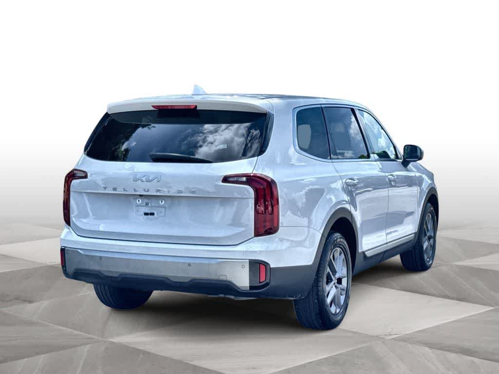 Used 2024 Kia Telluride LX FWD image 8