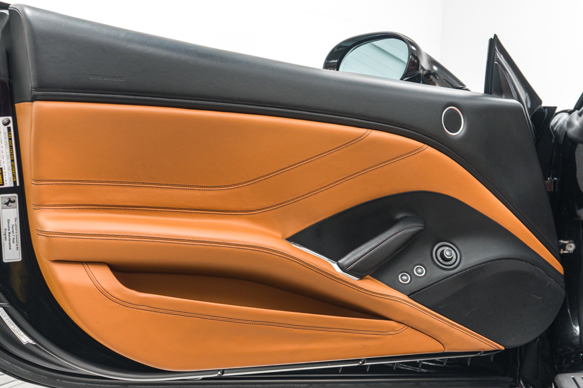 Used 2015 Ferrari California T image 43