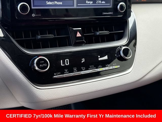Used 2022 Toyota Corolla LE FWD image 22