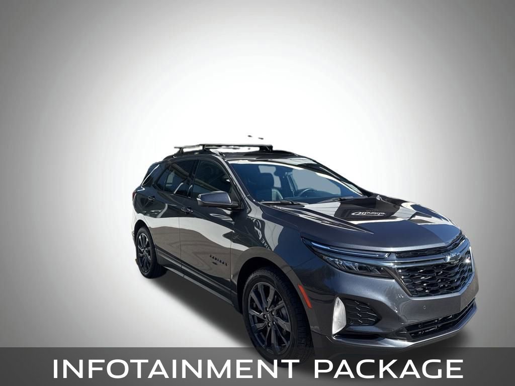 Used 2022 Chevrolet Equinox RS w/ RS Leather Package image 8