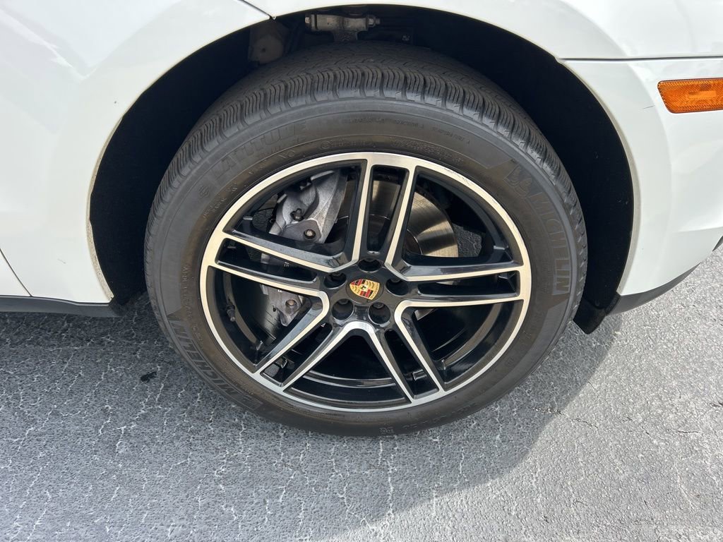 Used 2021 Porsche Macan image 26