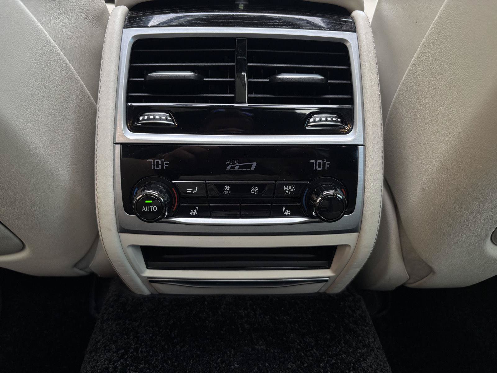 Used 2022 BMW 750i xDrive w/ Executive Package AWD/4WD image 30