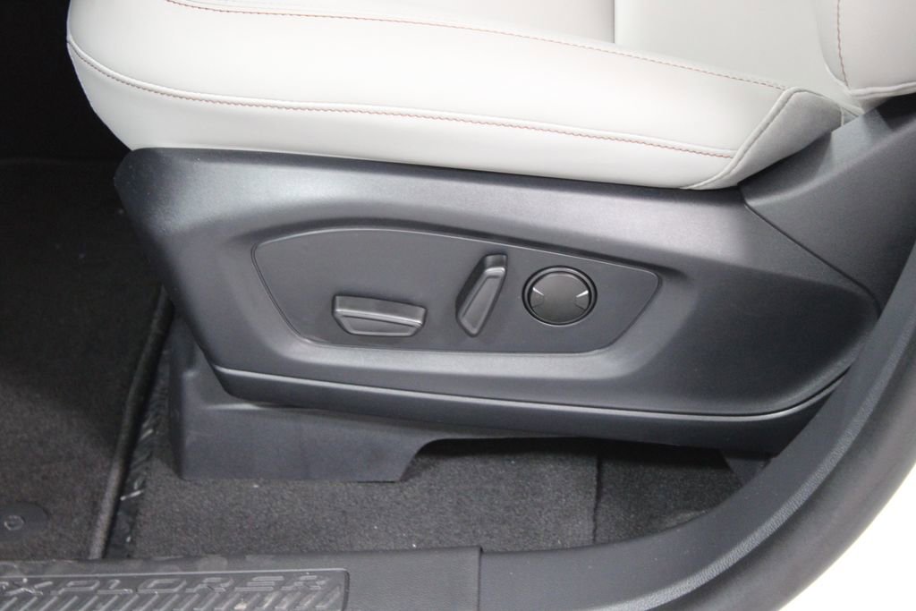 New 2026 Ford Explorer Active w/ Active Comfort Package image 20