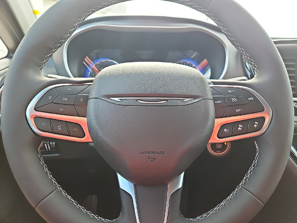 New 2027 Chrysler Pacifica Select FWD image 20