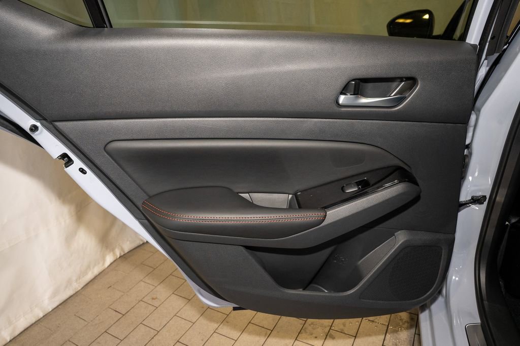 New 2025 Nissan Altima 2.5 SR image 18