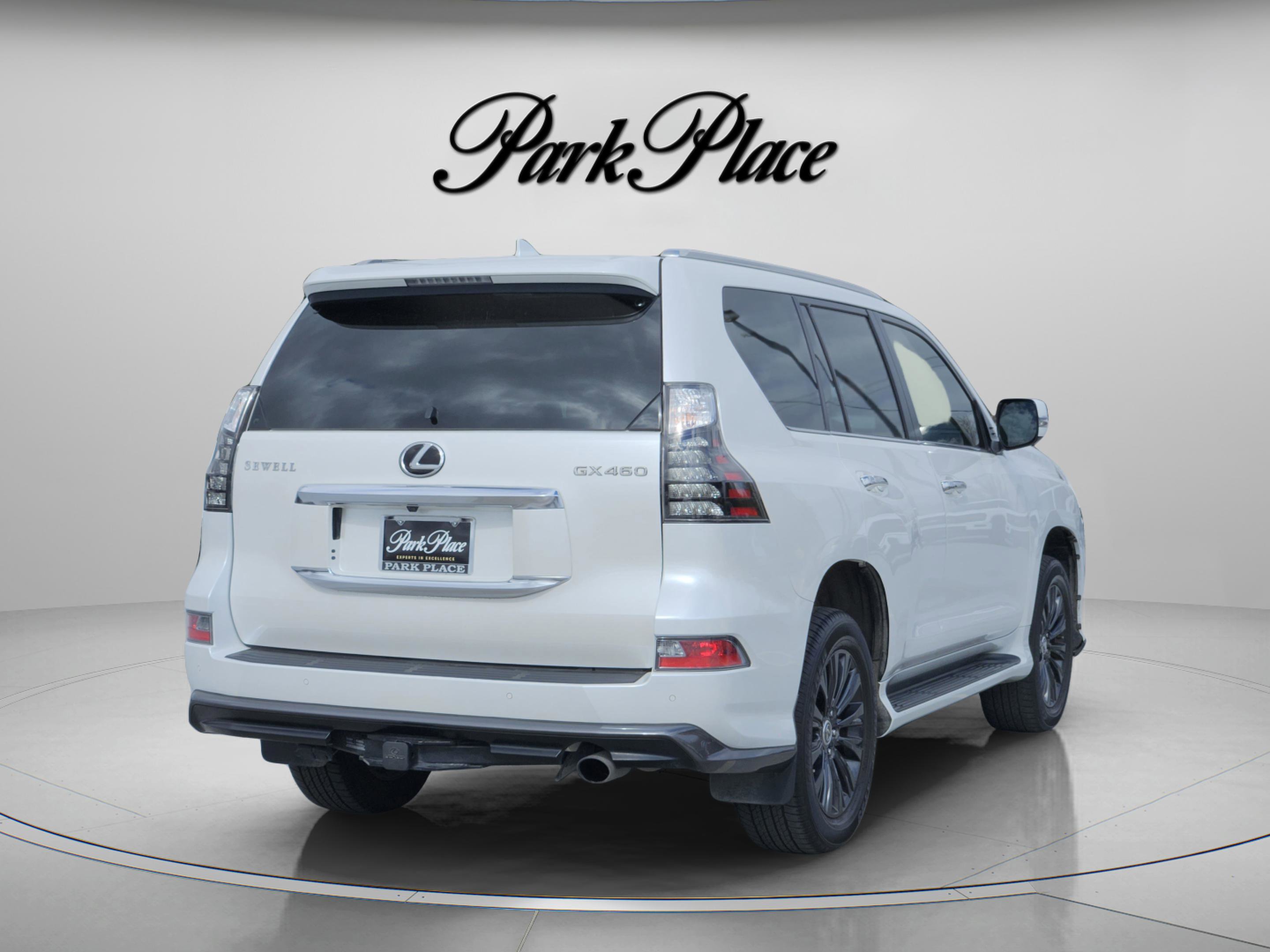 Used 2023 Lexus GX 460 Premium w/ Accessory Package image 6
