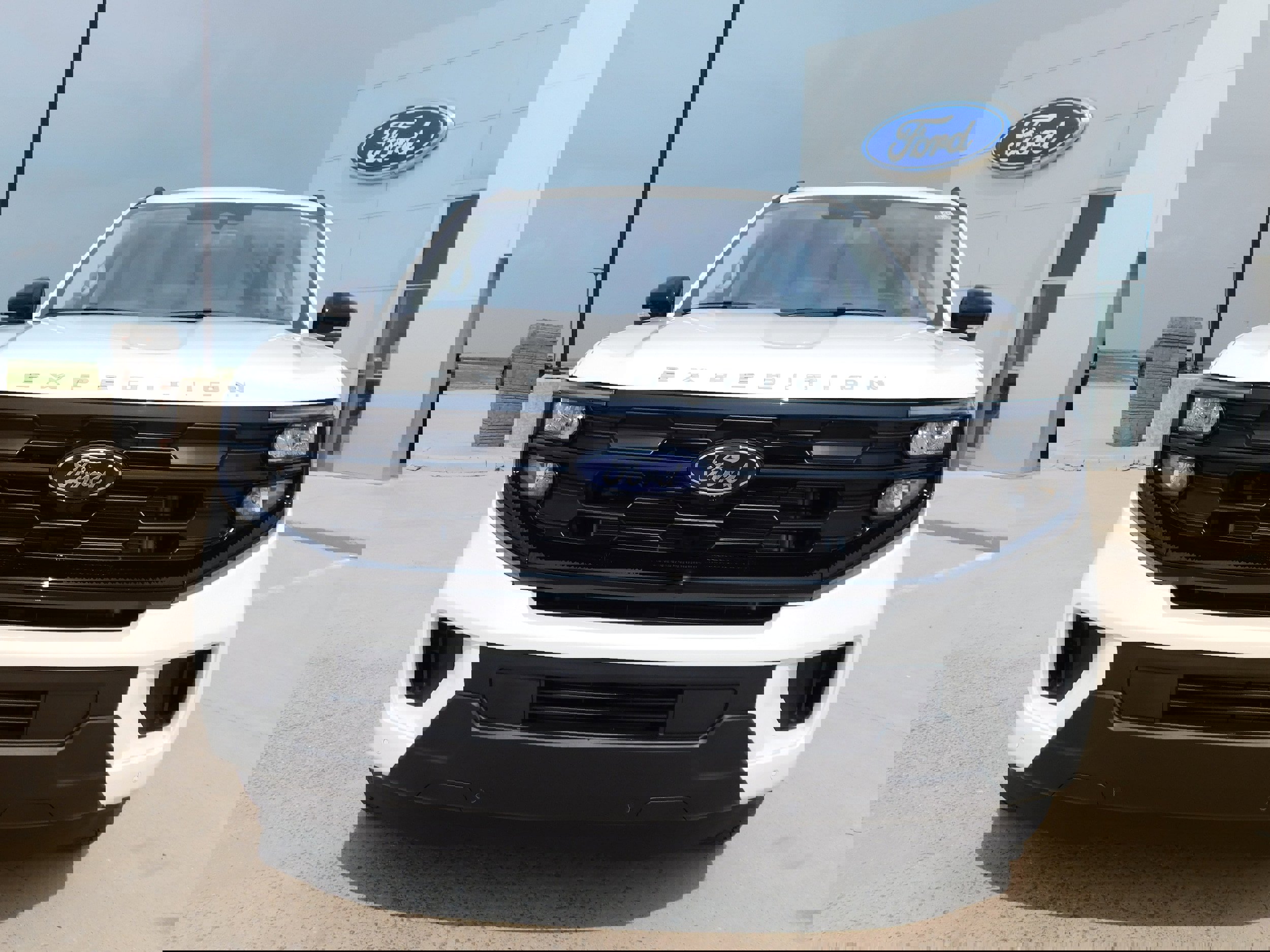 New 2025 Ford Expedition Max Active image 2