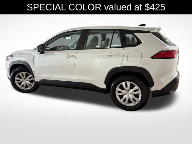 Used 2024 Toyota Corolla Cross L image 4
