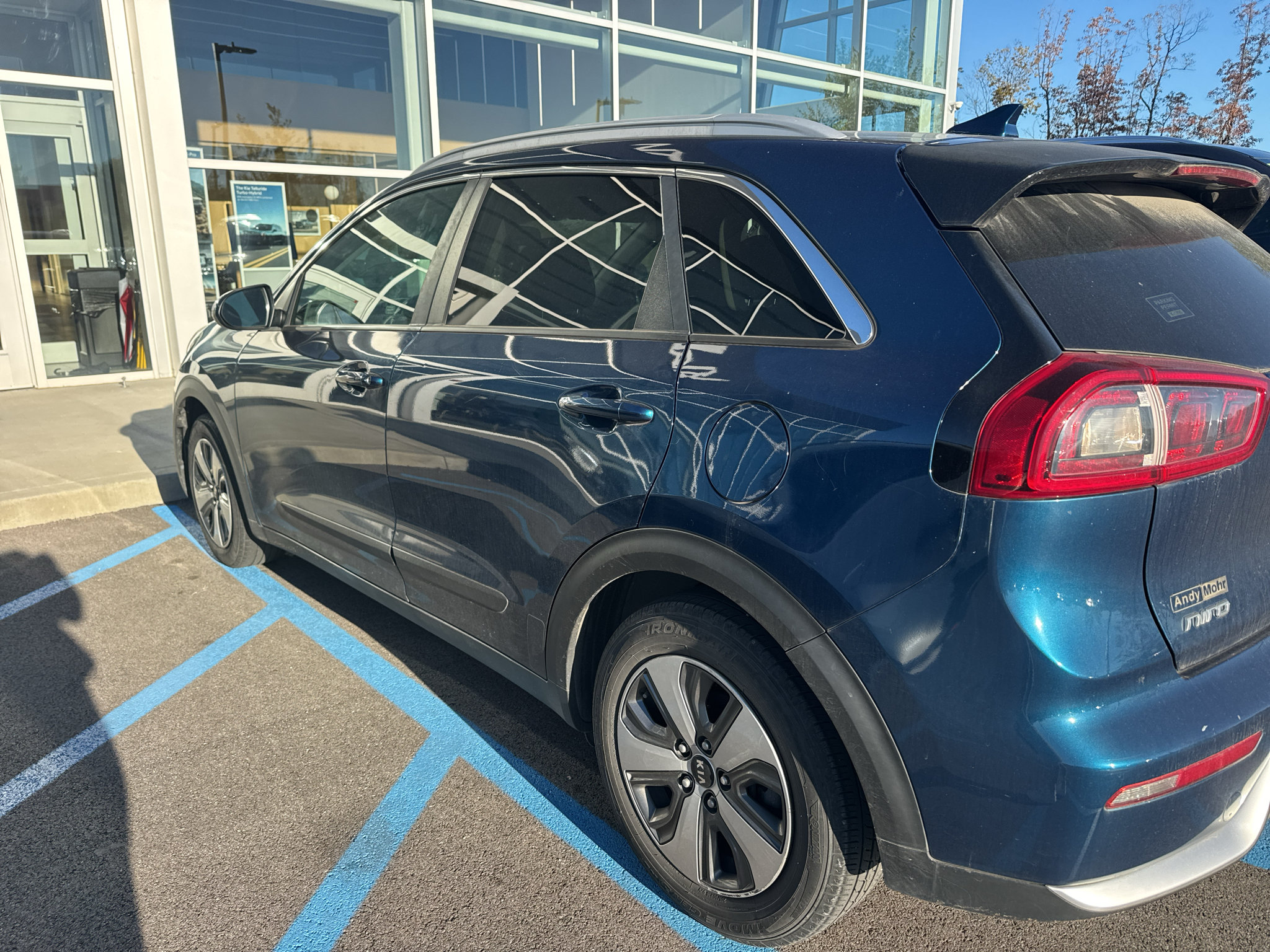 Used 2019 Kia Niro LX FWD image 5