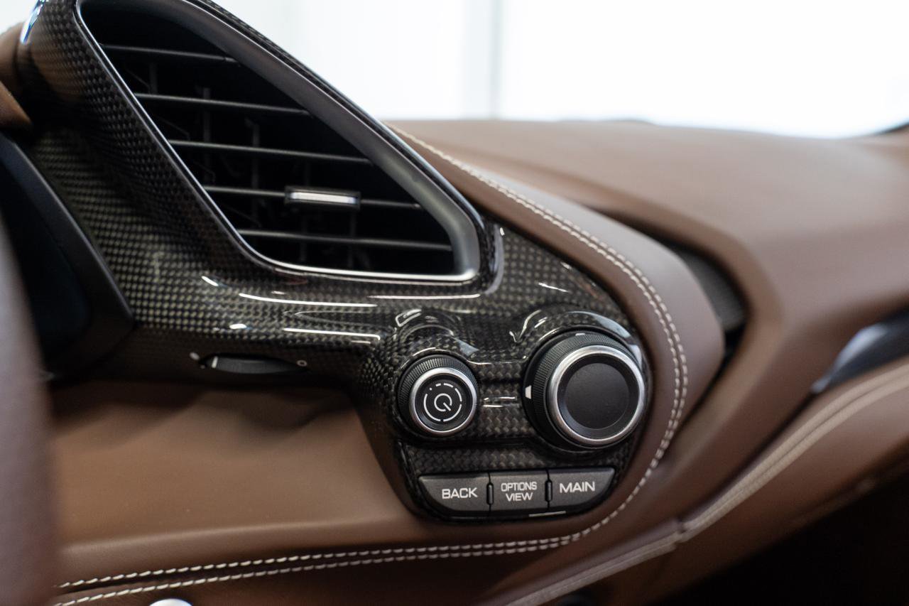 Used 2018 Ferrari 488 Spider RWD image 7