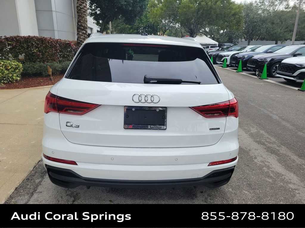 Used 2023 Audi Q3 2.0T Premium image 7