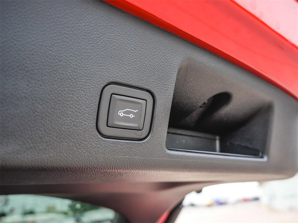 New 2024 Chevrolet Equinox EV LT image 18