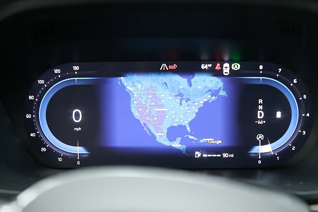 Certified 2023 Volvo XC60 B5 Plus w/ Protection Package Premier image 26