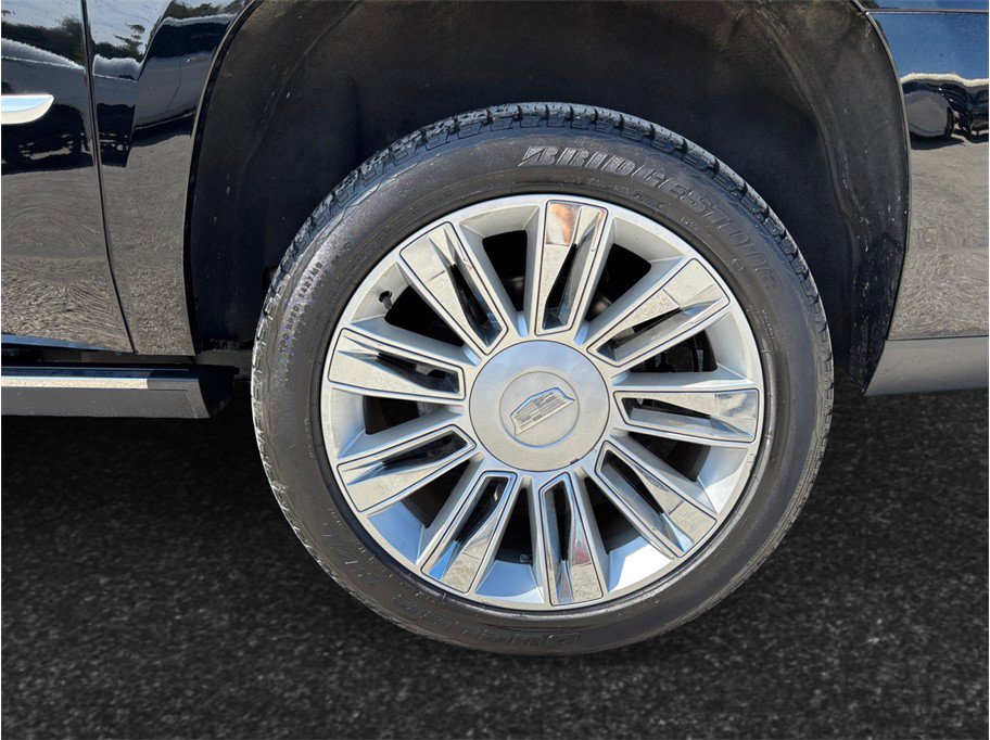 Used 2019 Cadillac Escalade ESV Platinum image 15
