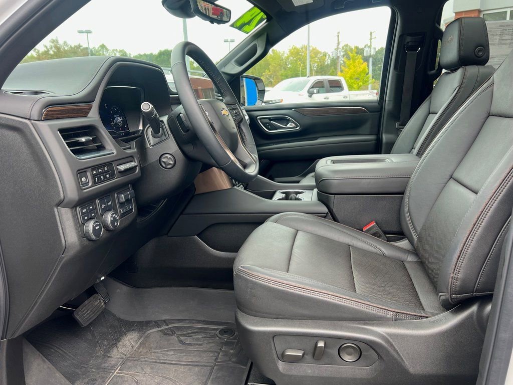 Used 2024 Chevrolet Tahoe High Country w/ Premium Package image 18