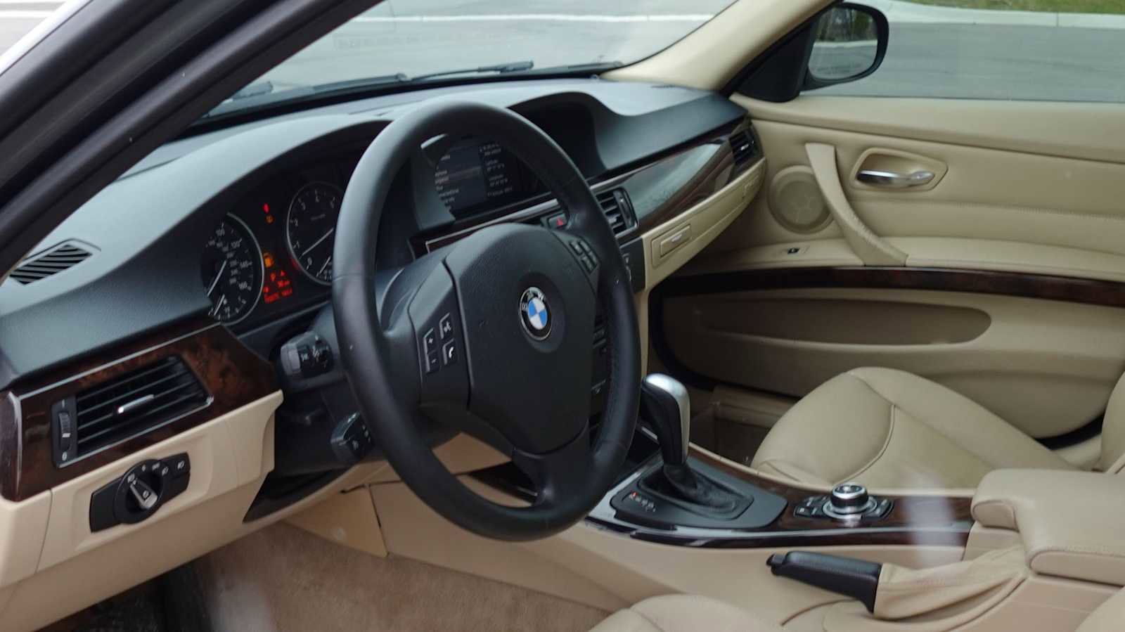 Used 2011 BMW 328i xDrive 328i xDrive image 30