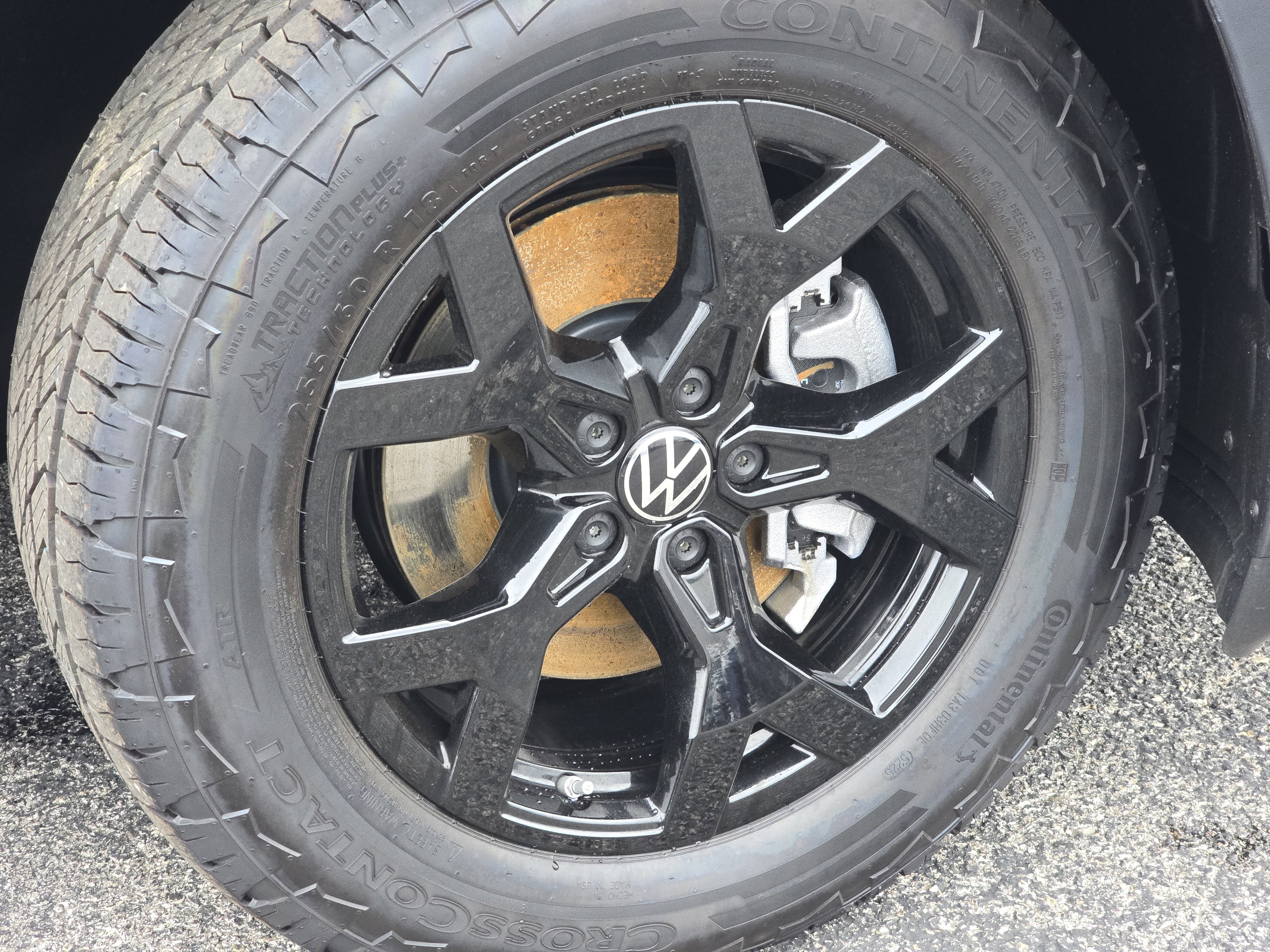 New 2026 Volkswagen Atlas Peak Edition image 14