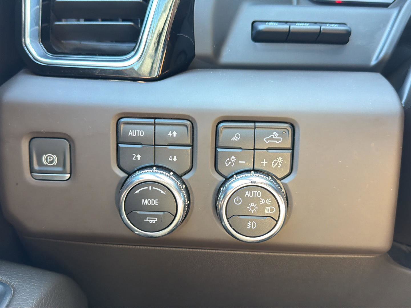 Used 2023 GMC Sierra 1500 Denali w/ Denali Reserve Package image 17