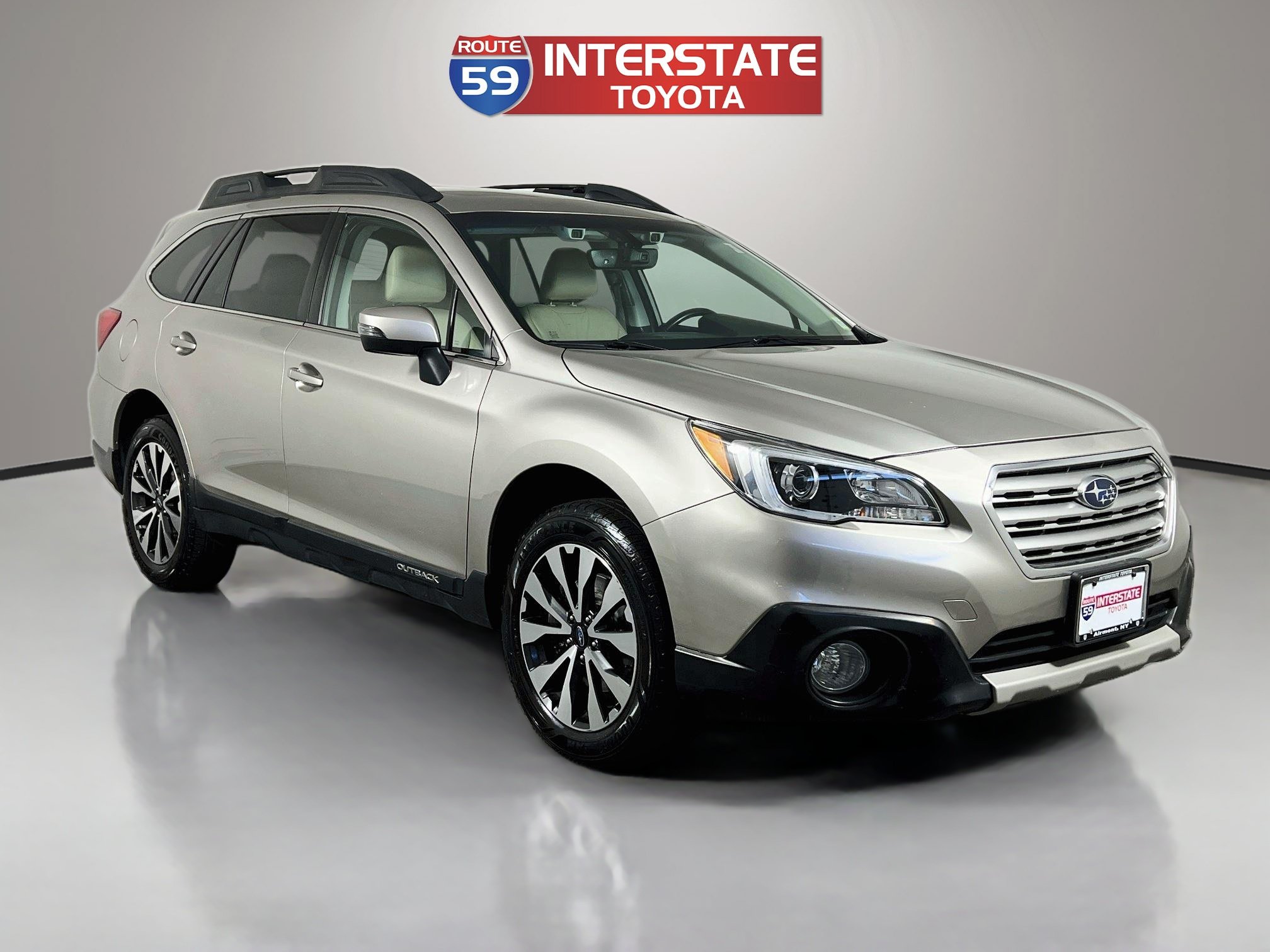 Used 2017 Subaru Outback 2.5i Limited AWD/4WD image 1