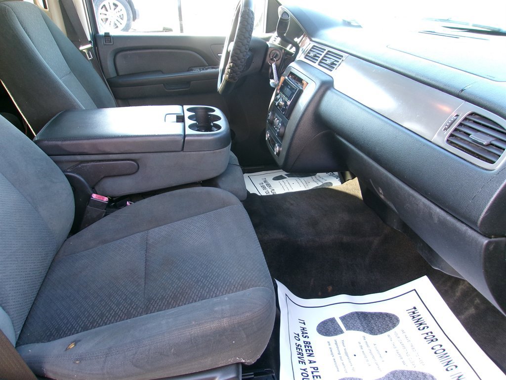 Used 2008 Chevrolet Tahoe LS image 16