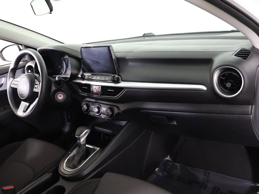 Certified 2024 Kia Forte LXS image 25