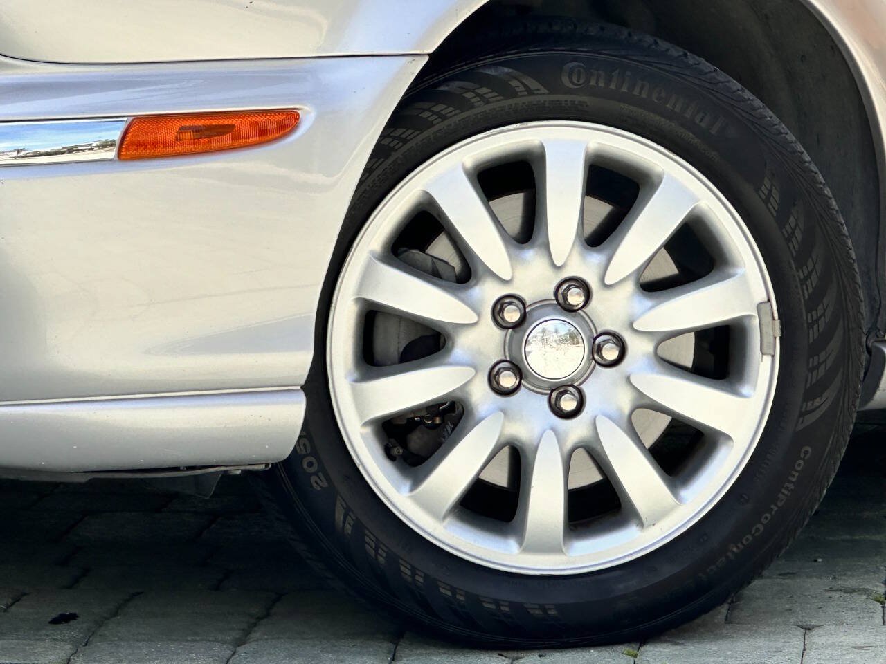 Used 2003 Jaguar X-TYPE 2.5 AWD/4WD image 4