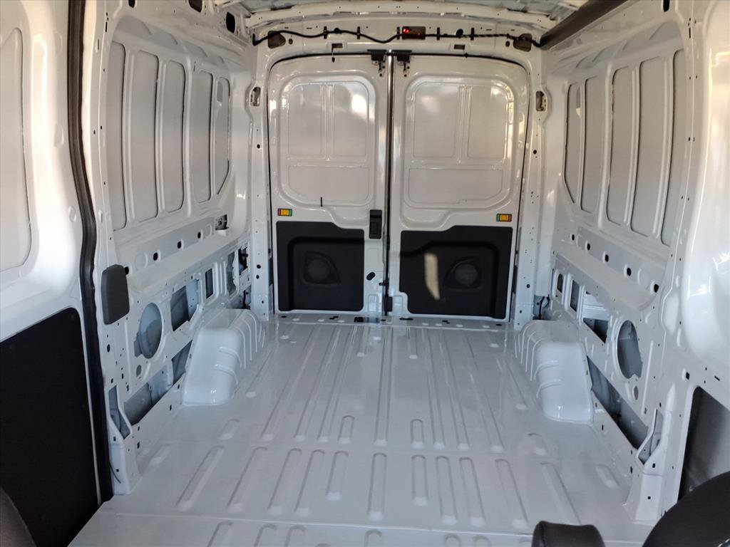 New 2026 Ford Transit 250 148 Medium Roof image 10