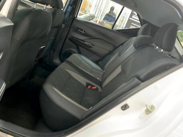 Used 2020 Nissan Kicks SV image 11