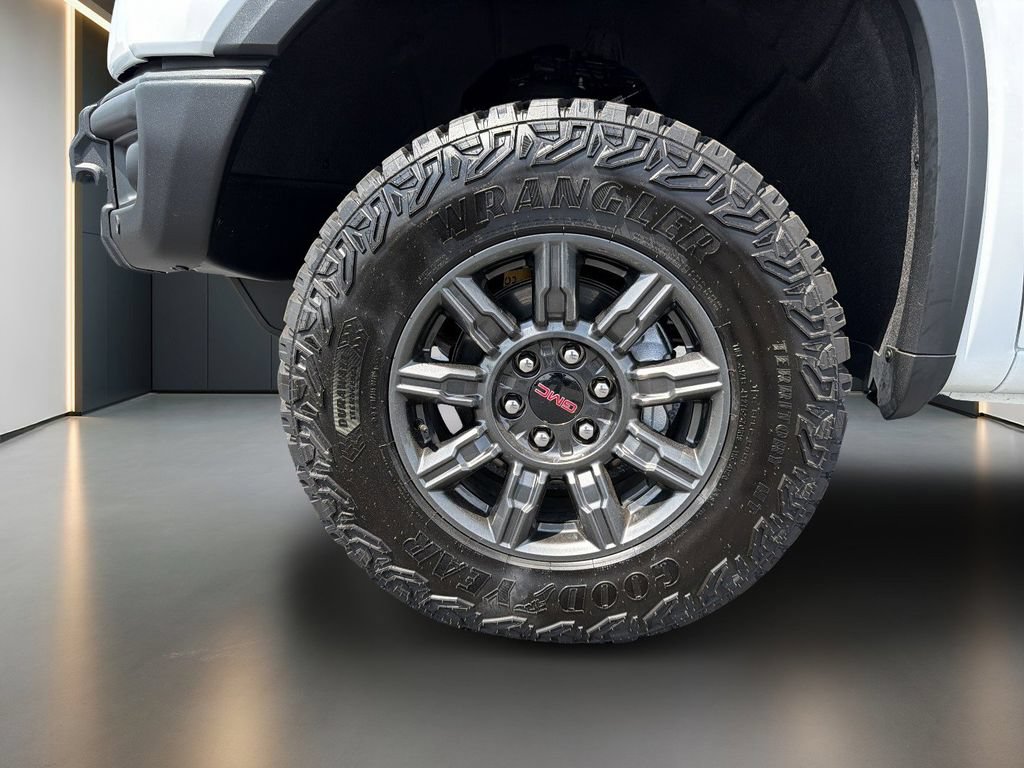 Used 2026 GMC Sierra 1500 AT4X AWD/4WD image 10