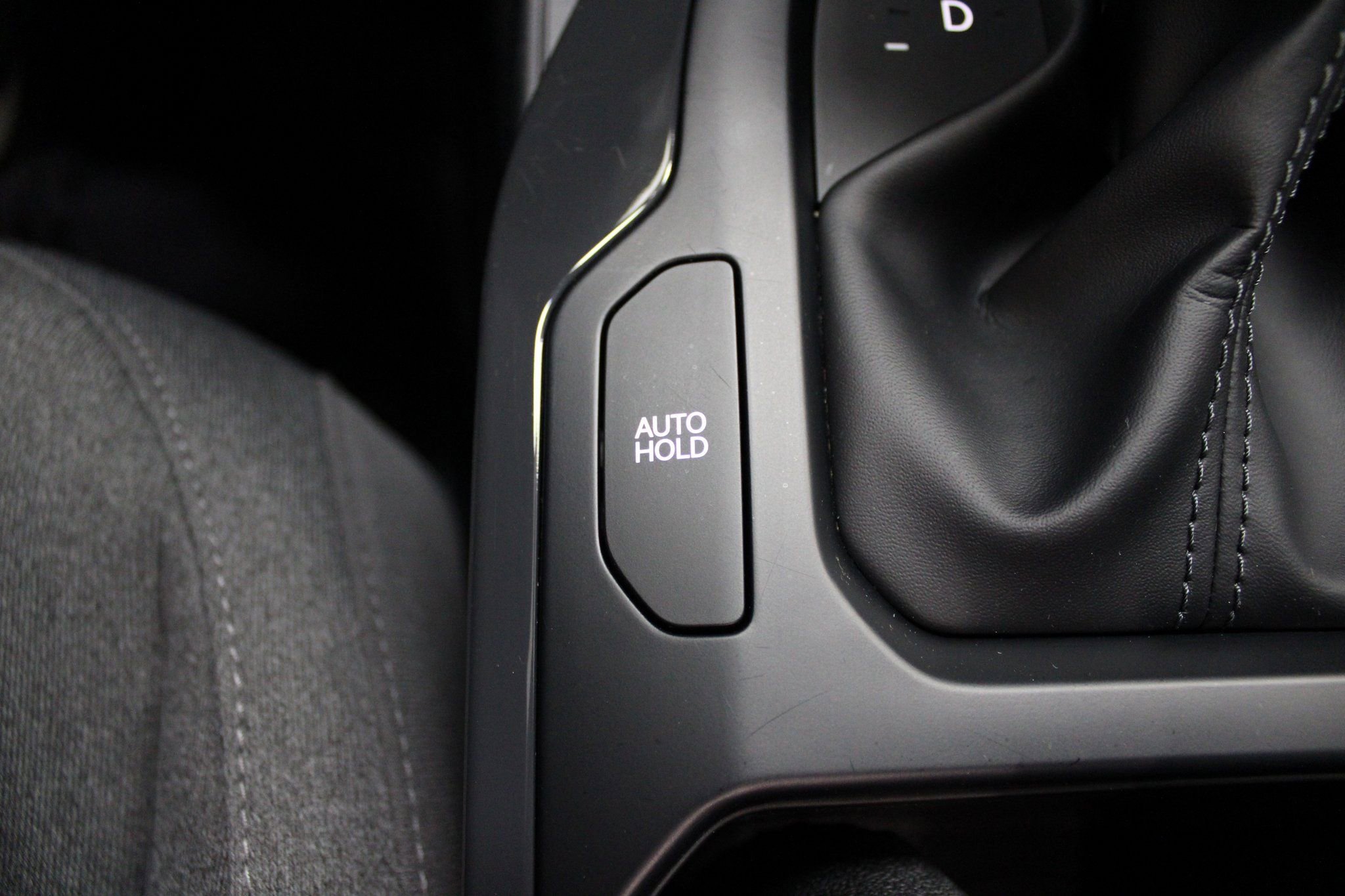 Used 2025 Kia K4 EX image 39