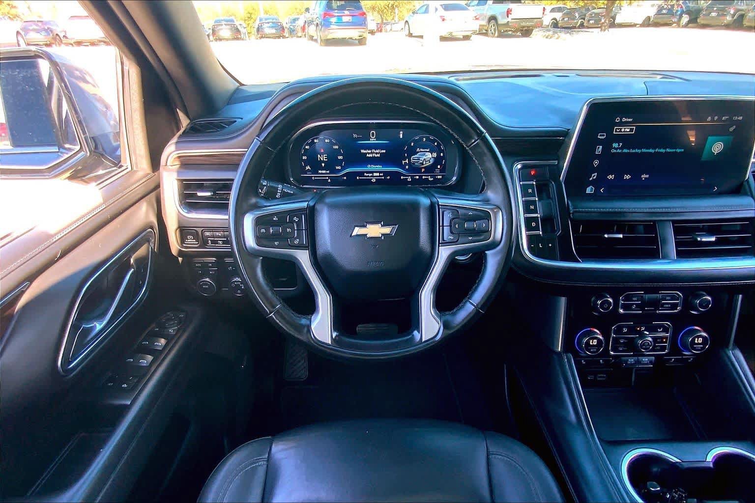 Used 2023 Chevrolet Tahoe LT w/ Luxury Package AWD/4WD image 6