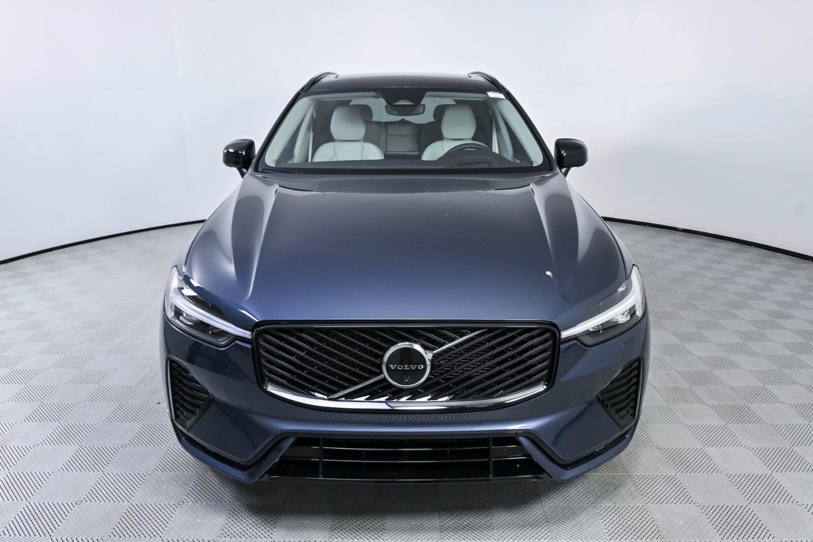 New 2027 Volvo XC60 B5 Ultra AWD/4WD image 34