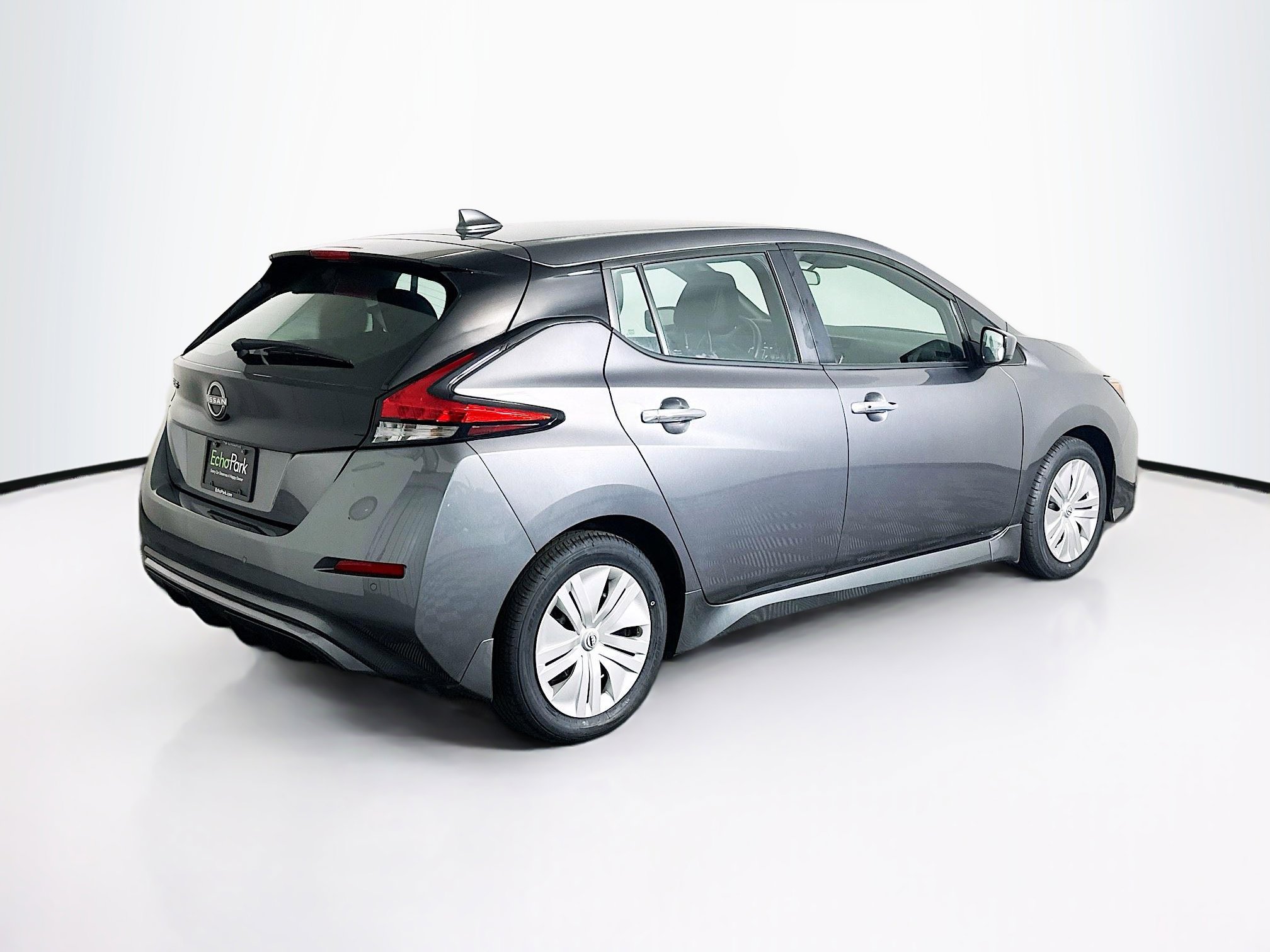 Used 2024 Nissan Leaf S FWD image 9