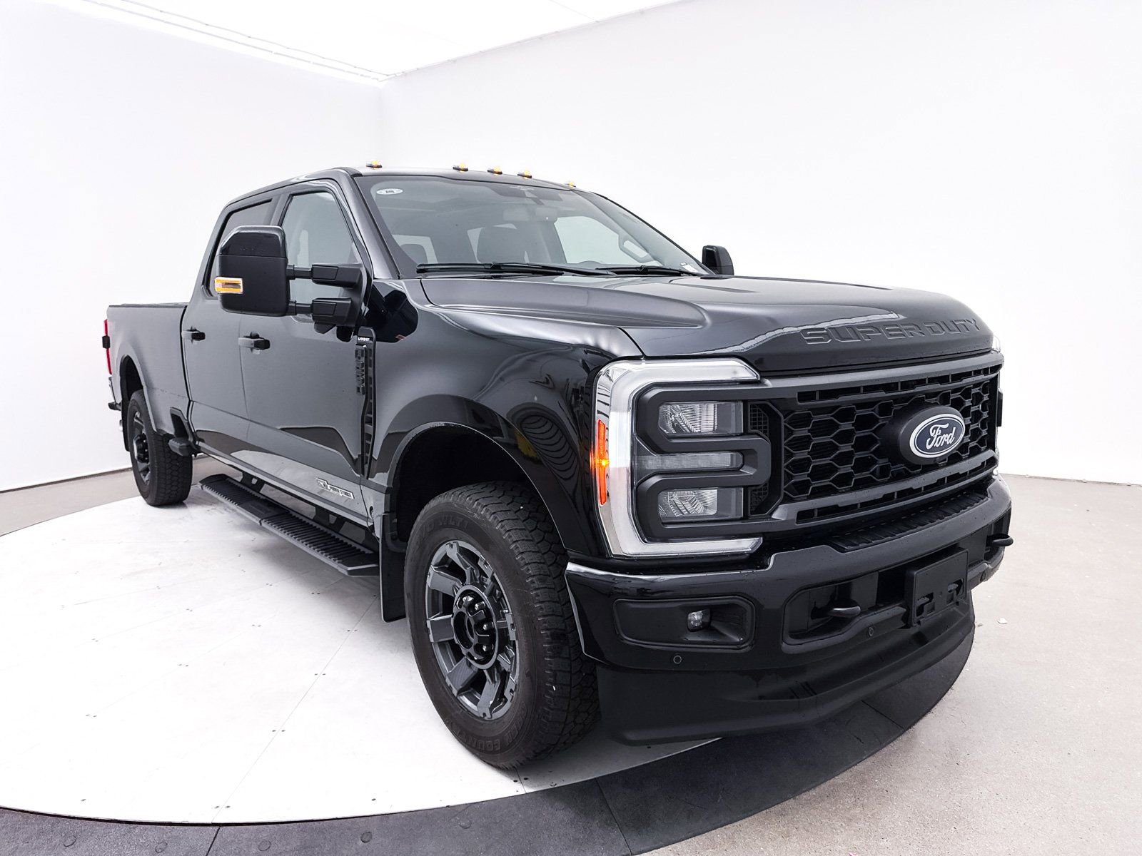 Used 2023 Ford F250 Lariat w/ Lariat Ultimate Package image 14