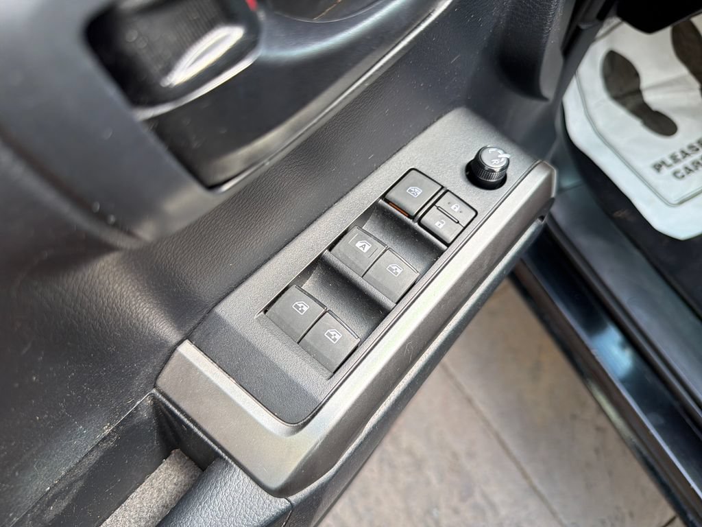 Used 2019 Toyota Tacoma SR5 RWD image 24