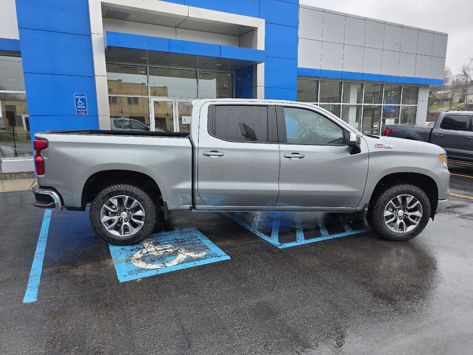 New 2026 Chevrolet Silverado 1500 LT image 8